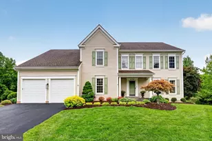 5126 Myrtle Leaf Dr, Fairfax, VA 22030 - Photo 1