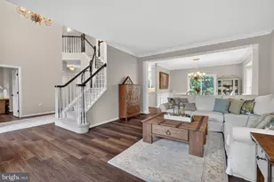 5126 Myrtle Leaf Dr, Fairfax, VA 22030 - Photo 6
