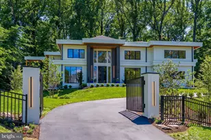 7841 Old Dominion Dr, McLean, VA 22102 - Photo 4