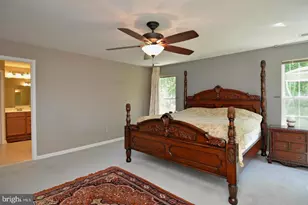 8009 Annette Dr, Lorton, VA 22079 - Photo 10
