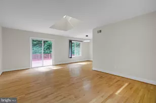 2230 Chestertown Dr, Vienna, VA 22182 - Photo 10