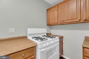 11620 Vantage Hill Rd, Reston, VA 20190 - Photo 16