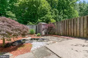 8302 Moline Pl, Springfield, VA 22153 - Photo 26