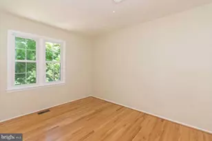 8302 Moline Pl, Springfield, VA 22153 - Photo 20