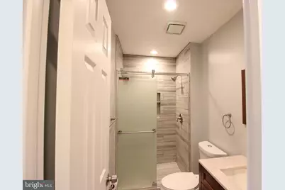 3901 Golf Tee Court #202, Fairfax, VA 22033 - Photo 10