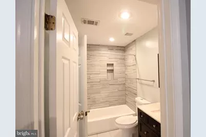 3901 Golf Tee Court #202, Fairfax, VA 22033 - Photo 16