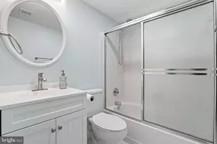 4630 Luxberry Dr, Fairfax, VA 22032 - Photo 32