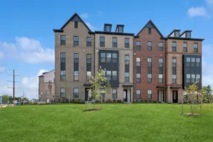 14928 Deco Cir, Chantilly, VA 20151 - Photo 1