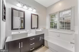5715 Flagler Dr, Centreville, VA 20120 - Photo 24