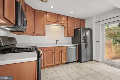 8510 Thames Street, Springfield, VA 22151 - Photo 6