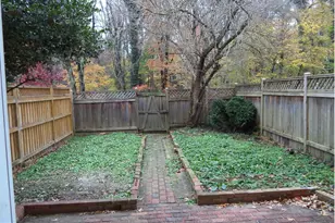 7027 Alicent Pl, McLean, VA 22101 - Photo 14