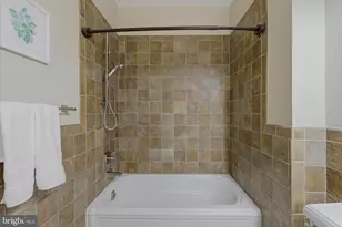 4139 Fountainside Ln, Fairfax, VA 22030 - Photo 20