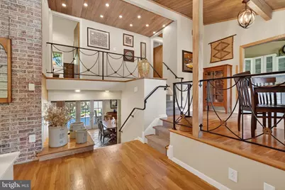8904 Stratford Lane, Alexandria, VA 22308 - Photo 10