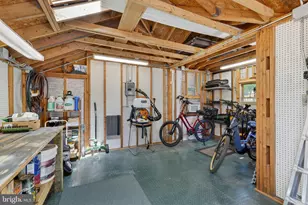 8904 Stratford Ln, Alexandria, VA 22308 - Photo 58