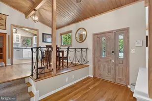 8904 Stratford Ln, Alexandria, VA 22308 - Photo 12
