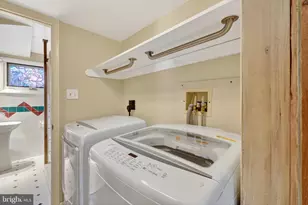 8904 Stratford Ln, Alexandria, VA 22308 - Photo 48