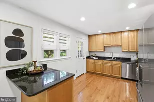 6824 Felix St, McLean, VA 22101 - Photo 20