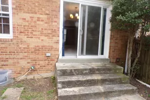 5258 Leestone Ct, Springfield, VA 22151 - Photo 10