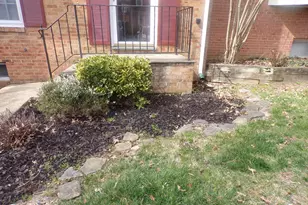 5258 Leestone Ct, Springfield, VA 22151 - Photo 2