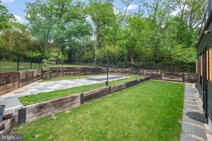 7404 Sportsman Dr, Falls Church, VA 22043 - Photo 88