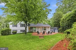 7517 Axton St, Springfield, VA 22151 - Photo 4