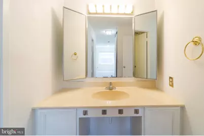 8370 Greensboro Drive #705, McLean, VA 22102 - Photo 20