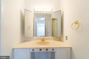 8370 Greensboro Dr, McLean, VA 22102 - Photo 20