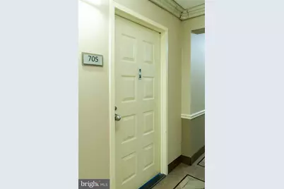 8370 Greensboro Drive #705, McLean, VA 22102 - Photo 4