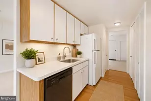 4420 Forest Glen Ct, Annandale, VA 22003 - Photo 14