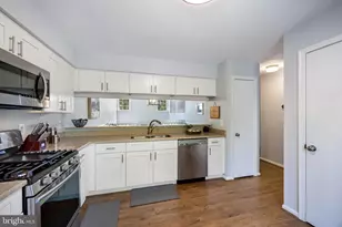 7595 Chrisland Cove, Falls Church, VA 22042 - Photo 28