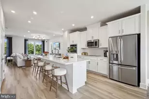 2111 Acadia Rd, Herndon, VA 20170 - Photo 4