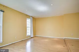 4216 Fox Lake Dr, Fairfax, VA 22033 - Photo 4