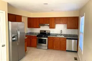 4216 Fox Lake Dr, Fairfax, VA 22033 - Photo 8
