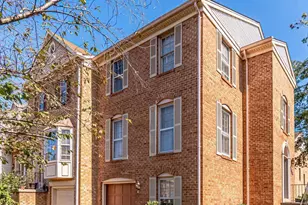 4216 Fox Lake Dr, Fairfax, VA 22033 - Photo 1