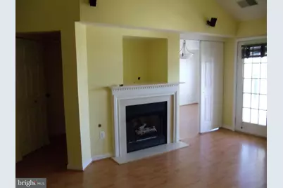 2701 Bellforest Court #402, Vienna, VA 22180 - Photo 4
