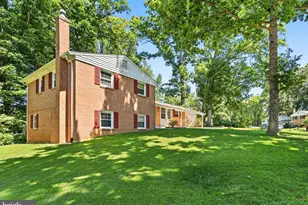 6608 Grey Fox Dr, Springfield, VA 22152 - Photo 1