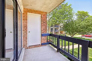 10225 Valentino Dr, Oakton, VA 22124 - Photo 28