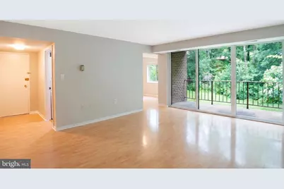 1422 Northgate Square #12B, Reston, VA 20190 - Photo 2