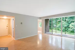 1422 Northgate Square, Reston, VA 20190 - Photo 2