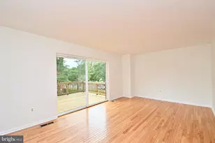 5225 Leeward Ln, Alexandria, VA 22315 - Photo 8