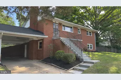 556 Orchard Street NW, Vienna, VA 22180 - Photo 2