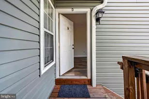 8610 Beekman Pl, Alexandria, VA 22309 - Photo 2