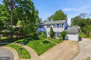 211 Whispering Wind Ct SE, Vienna, VA 22180 - Photo 1
