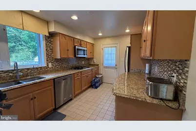 1824 Dalmation Drive, McLean, VA 22101 - Photo 6