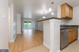 10300 Appalachian Cir, Oakton, VA 22124 - Photo 18