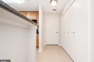 10300 Appalachian Cir, Oakton, VA 22124 - Photo 18