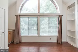 2811 Lee Oaks Ct, Falls Church, VA 22046 - Photo 12