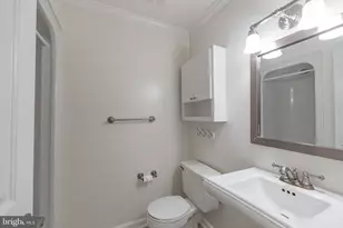 2811 Lee Oaks Ct, Falls Church, VA 22046 - Photo 22