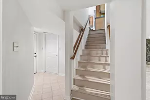 6256 Woodfair Dr, Fairfax Station, VA 22039 - Photo 26