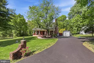 6256 Woodfair Dr, Fairfax Station, VA 22039 - Photo 2
